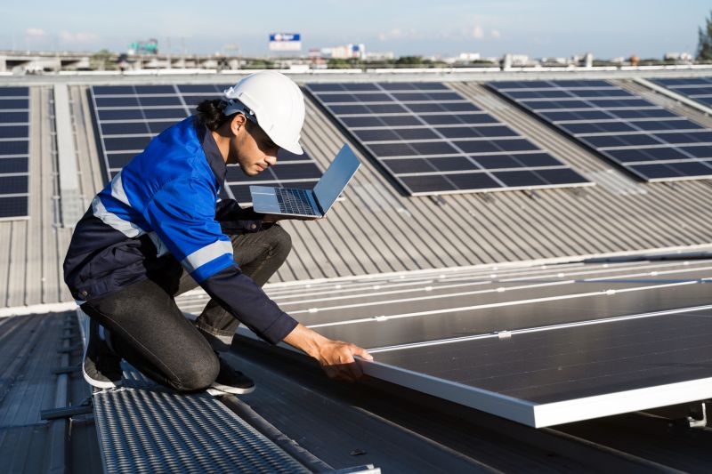 Solar Panel Maintenance & Repairs